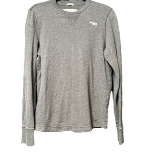 Abercrombie & Fitch Gray Long Sleeve Tee